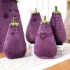 Fyllda plyschdjur jätte anime figur aubergine plysch kudde kawaii grönsak fylld doll barn leksaker kawaii rum dekoration födelsedag present l411