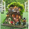 Case di bambole in legno fai -da -te kit di costruzione in miniatura con mobili per alberi di foresta casa di assemblaggio di bamboli per gli adulti regali