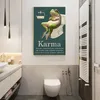 Fropo engraçado sentado no banheiro Karma Quote Poster Canvas Pintura de papel higiênico Arte de parede retrô para decoração de casa de banheiro