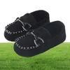 Sapatos de bebê de couro mocassin infantil Primeiros caminhantes sapatos pretos para menino de couro recém -nascido para 0 1 ano bebês whole1911325