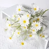 Fleurs décoratives 52 cm Boulaises blanches bouquet non tissé Bouquet artificiel Branche longue branche de haute qualité pour la fête de la Saint-Valentin Decoration Mariage