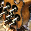 Europeisk fiol gitarrvin rack vinkopphållare ölstativ multifunktionell skåp vingård bar flaskskåp tillbehör