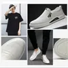 Casual Lederschuhe für Männer Trend Brand Slipper Herbst Zip Flat Mans Sneakes Geschäft bequeme Moccasins Tenis Maskulino 240410