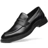 Buty swobodne czarne mokasyny w stylu brytyjskim skórzane grube obfitościowe krowi projektanckie męskie wysokiej jakości