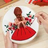 Комплект для вышивки для начинающих DIY комплект Red Citpive Girl Pattern Emlemport Set Hearcraft Hobby и рукоделие Швейное стежок