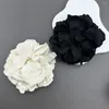Brooches 12CM Black White Minimalist Fabric Flower Brooch For Women Men Unisex Pin HUANZHI 2024 Clothing Accessories