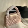 24K Designer Bag Женская сумка для плеча масла масла восковая кожа Diamond Проверка золотой аппаратный аппаратный металлический CC Buckle Luxury Dimbag Mathelass