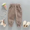 Pantaloni per bambini pantaloni da bambina inverno ricamo di coniglio caldo velluro a coste elastiche cinturini versatili pantaloni versatili