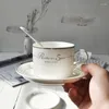 Tazze di piattini tazze da caffè e europea di crema retrò e piatto set di articoli per la casa per latte di tè pomeridiano lettere ceramica