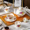 22pieces Porzellan Bone China Tee Setsgold Rand Kaffee Set mit goldenen Metall -RackcupsSaucersspoonStapotsugar 240411