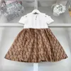 Mode Girls Partydress Off Shoulder Design Baby Kjol Storlek 90-150 cm Kids Designerkläder broderad logotyp Princess Dress 24April