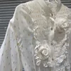 Blouses des femmes 2024 Fashion printemps d'été 3D Fleur plissée de chemises en soie brillantes et lâches à manches longues et à manches longues