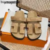 Italien chypres sandaler platt äkta läder kardborrband 7a mocka vert plattform mules brev klassiska utomhus loafers casual s