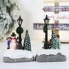 Decoratieve beeldjes 1 stks Leuke kerstled verlichte huis met de hand geschilderde cadeau decor tabletop kleine dorp centerpieces verlichte scène p8l9