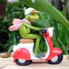 Dekorative Figurenharz Cool Frog Riding Motorrad Figur Home Dekoration Zubehör Schreibtisch Skulptur Ornament