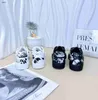 Fashion Baby Sneakers Black and White Graffiti Design Kids Chaussures Taille 26-35 Box Protection Girls Casual Board Chaussures Chaussures Boys 24Pril