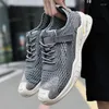 Lässige Schuhe Männer Sneaker Sommer -Mesh runnieren leichte und atmungsaktive wandbare Bergsteigerfahrten Fahren Fahren