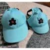 Abbigliamento per cani da baseball Cappone da baseball Cat Sun Visor Ins Style Careano Versione Flower ricami Fashion Card