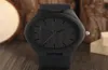 Einzigartige volle schwarze Männer039s Ebony Wood Watch Luxusgeschenke Leichte Bambus Analog Quarz Armbanduhr Lederband Reloj de madera8829487
