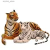 Nadziewane pluszowe zwierzęta 30-110 cm Symulacja duży rozmiar Siberian Tiger Plush Toys Lifee Animal Dolls Dzieci Dekorowanie urodzin Prezent L411