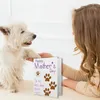 Present Wrap Mothers Day Card från hunden för mamma med Badge Mother's Cards och gåvor Hållbar enkel installation