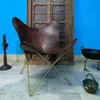 Chaise de papillon en cuir vintage salon à la main chaise brun foncé à la main