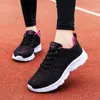 Lässige Schuhe Frau Sneaker 2024 Atmungsaktives Wandergnetz Schnüren flache Frauen Tenis Pink Black White Running for for