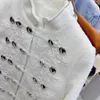 Kvinnorjackor Designer Office Ladies White Stand Collar Buttons Passar Jacka Kvinnor Vintage Floral Brodery Coat Slim Fit Party