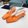 Kleiderschuhe Frauen lässige Sandalien Sommer 2024 einzigartige Quadratzehen Design High Heel Mode Temperament Sandalen