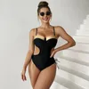 Kvinnors badkläder Summer Woman One-Pieces Swimsuit Hög midja Europeisk stil One Piece Baddräkt Kvinnor