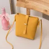 Kleine Crossbody -Taschen für Frauen Handtaschen Mobiltelefon Tasche Casual Bucket Umhängetaschen Lederkäufer Frauen Clutch -Geldbörsen 2023