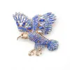 10pcs / lot homme bijoux de bijoux Eagle Pins de forme pour combinaisons Gold Tone Crystal Animal Broches Brooches