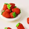 Dekorativa figurer Fruktdekoration Toy Mini Strawberry Figur Set For Desktop Baking Cake Po Prop Simulated Harts