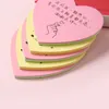 1pc 40 feuilles / pc Blank Notepad coeur en forme de note de mémoire en forme de coeur Sticky Note Remarque PAD KAWAII PAD MOMO