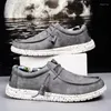 Scarpe casual primavera estate sneakers maschile vulcanizzate comode traspirabili piatte morbide di grande moda grandi dimensioni 40-48