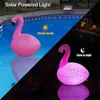 Flammes de piscine flottantes flamants à énergie solaire, 16 couleurs RVB changeant le flamme gonflable à balle à LED pour la pelouse de jardin de piscine