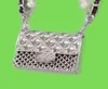 INS Интернет -знаменитость такого же стиля Lady Bags Diamond Hollow Metal Mini Mini Decorative Sag Sage Жемчужная цепь модная Allmatch Small4382240