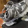 2024 scarpe da papà sporco triple s trainer per pista nuovi uomini ingombranti maschi e donne designer di donne arancione arancione che camminava paris size 35-45 zy41