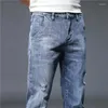 Męskie dżinsy Wysokiej jakości marka Summer Stretch Bottton Hole Długość Cienka Streetwear Design Denim Pants Korea Casual Spoders