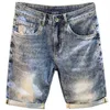 Jeans masculin Summer Denim Shorts2024 Annuelle mince haut de gamme et à la mode imprimé raccourci pantalon de mode Shorts bleus décontractés