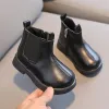 Ботинки детская зимняя обувь младенца Челси модные ботинки для девочек теплые ботинки с меховыми плюшевыми мальчиками кожаные короткие ботинки с лодыжкой первые ходьбы