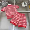 Fashion Baby Tracksuits Girls Girls Abito a maglia Abiti da design per bambini Dimensioni da 100-160 cm Maglietta Jacquard e Shorts 24 April