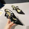 Marca 703 sandali donne scarpe sandalo alla moda puntato di punta di punta superficiale elegante pompe abbigliamento con fibbia con fibbia.