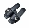Piattaforma Designer Slipper Men Slipter Slifori Lussuose Sandles Piscina per piscina Comfort Slides Piattaforme Sandalo per vera scarpa estiva in pelle O3J4#