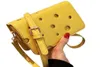 Novelty Cheese Pattern Crossbody Bagar för kvinnor kreativt hål Designa axelväska Lady Stylish Purses and Handbags Trend 2207273887073