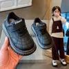 Sneakers Girls Sports Shoes 2023 Autumn/Winter New Childrens Fashion Casual Board Soft Sole Middle Big Single H240411