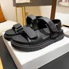 Designerskie Sandały Sandały Wysokiej jakości slajdy damskie kryształowe cielę skórzane buty swobodne buty na pikowana platforma Summer Beach Slipper 35-42 z pudełkiem i torbą na zakupy calceus