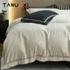 Beddengoed sets high-end dubbele zijde melk fluwelen Noordse stijl extra warme koraal reliëf Jacquard quilt kussensloop dekbedovertrek voor huis