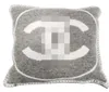 Tecido Jacquard Ins Pequeno Fragrância C CShaped Sofa de almofada de lã Nórdica Pillow Capa Knitting6493850