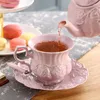 Чашки блюдцы элегантная розовая кофейная чашка блюдца Spoon Set Europe Princess Ceramic Tea Tea 180 мл верхнего фарфорового чафе кафе Teatime Drinkware